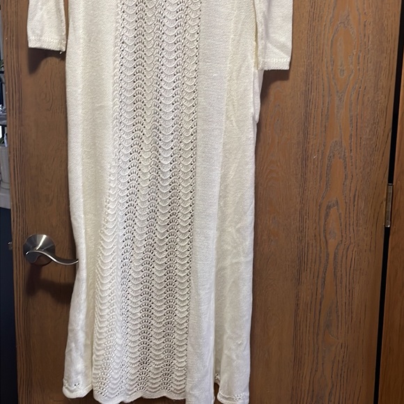 Tobi Long Cream knit Scalloped edges Cardigan in Medium - Picture 8 of 13